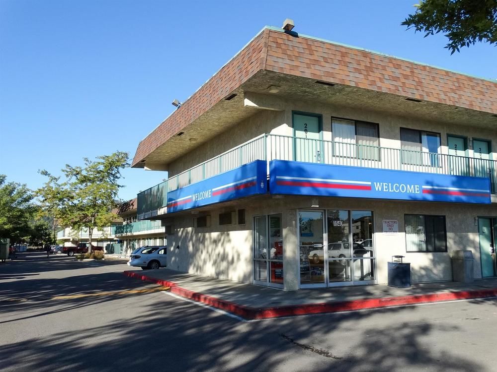 Hotel 6-kalispell, Mt 3*