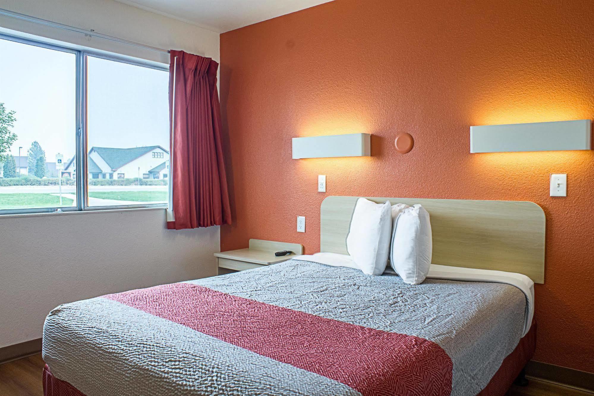 6-kalispell, Mt Hotel